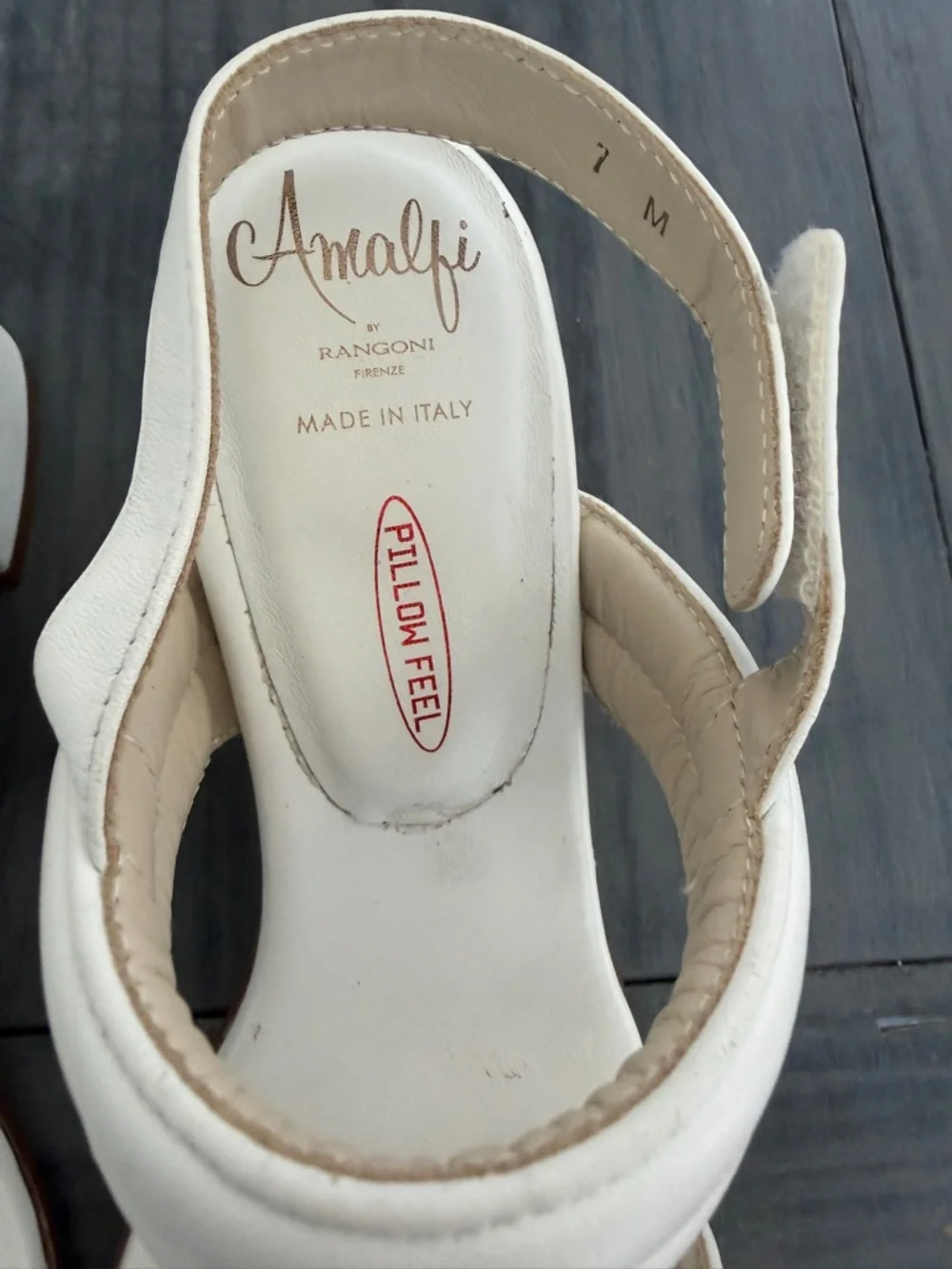 Amalfi by Rangoni Firenze Pillow Feel White Leather Block Heel Sandals